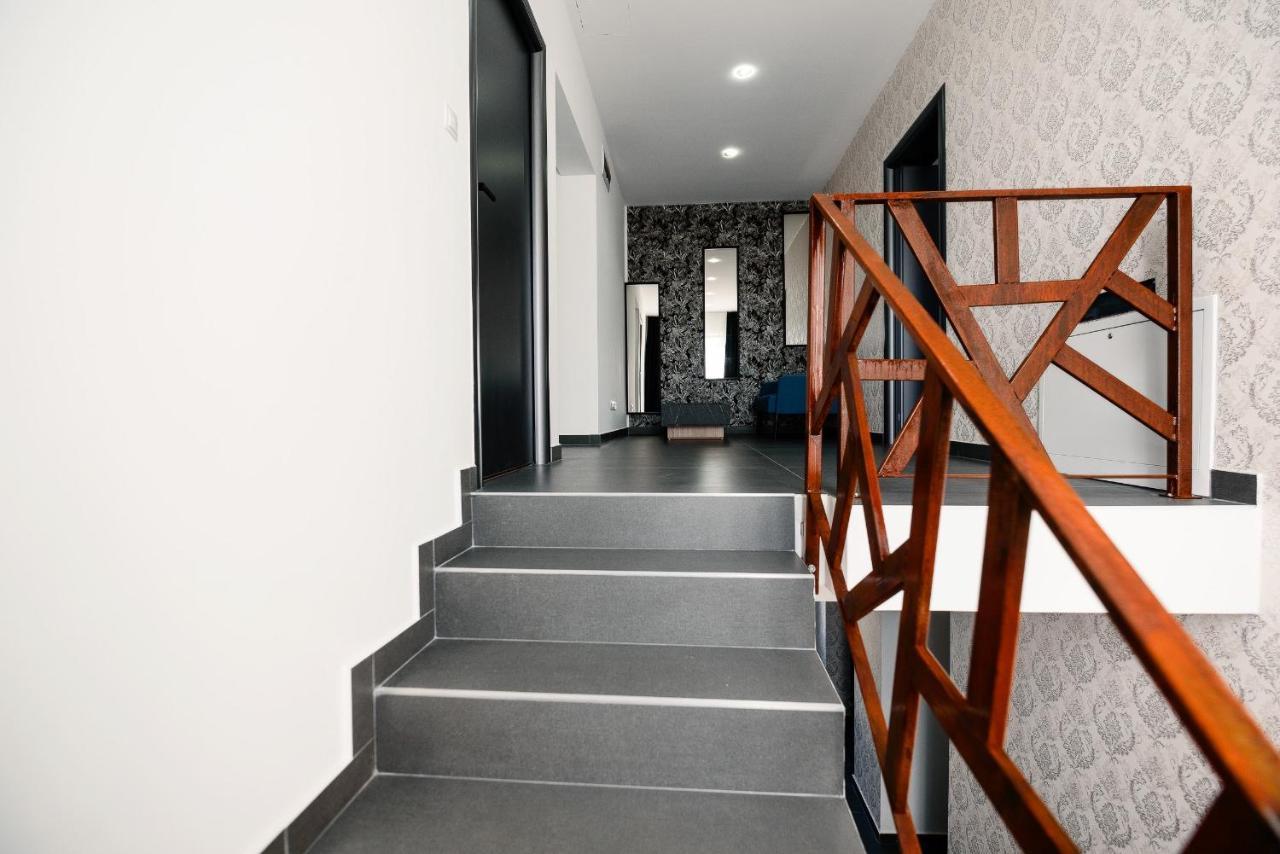 Concept Villa Livezeni  Buitenkant foto